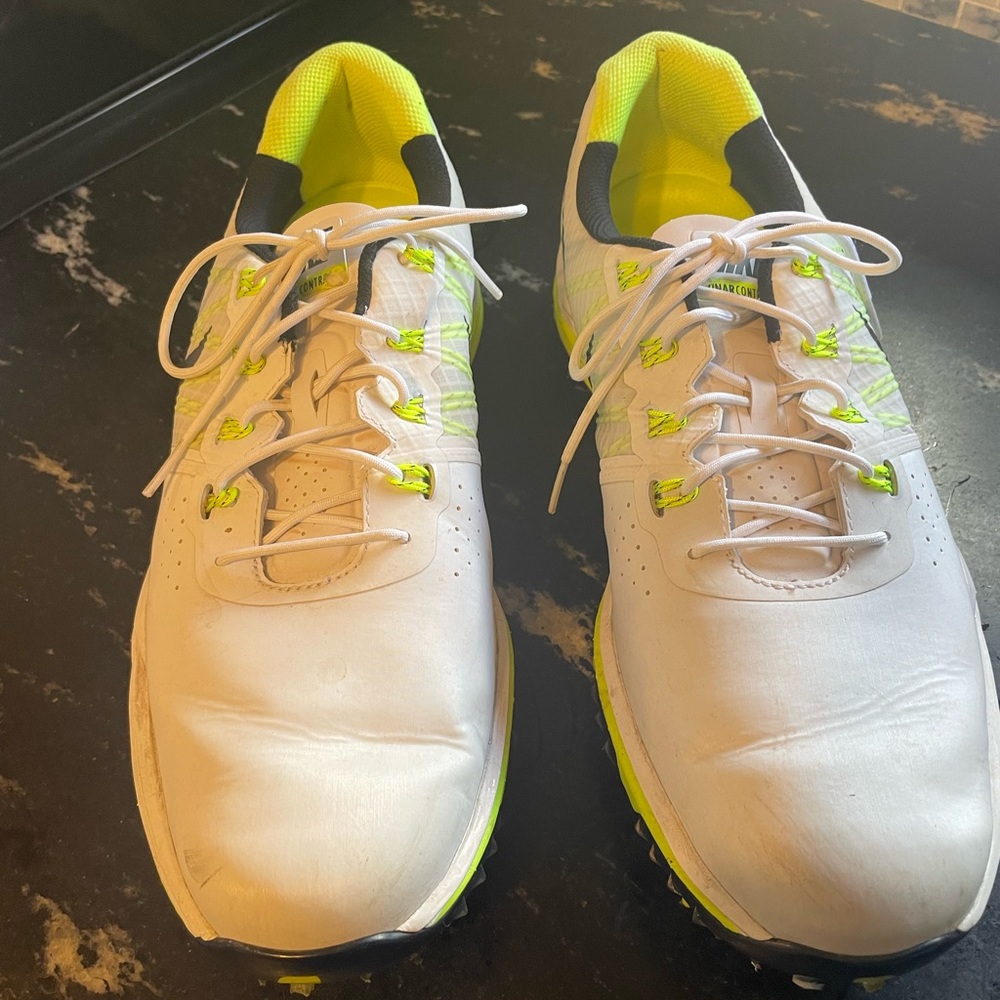 Nike men’s golf shoes, size 12.